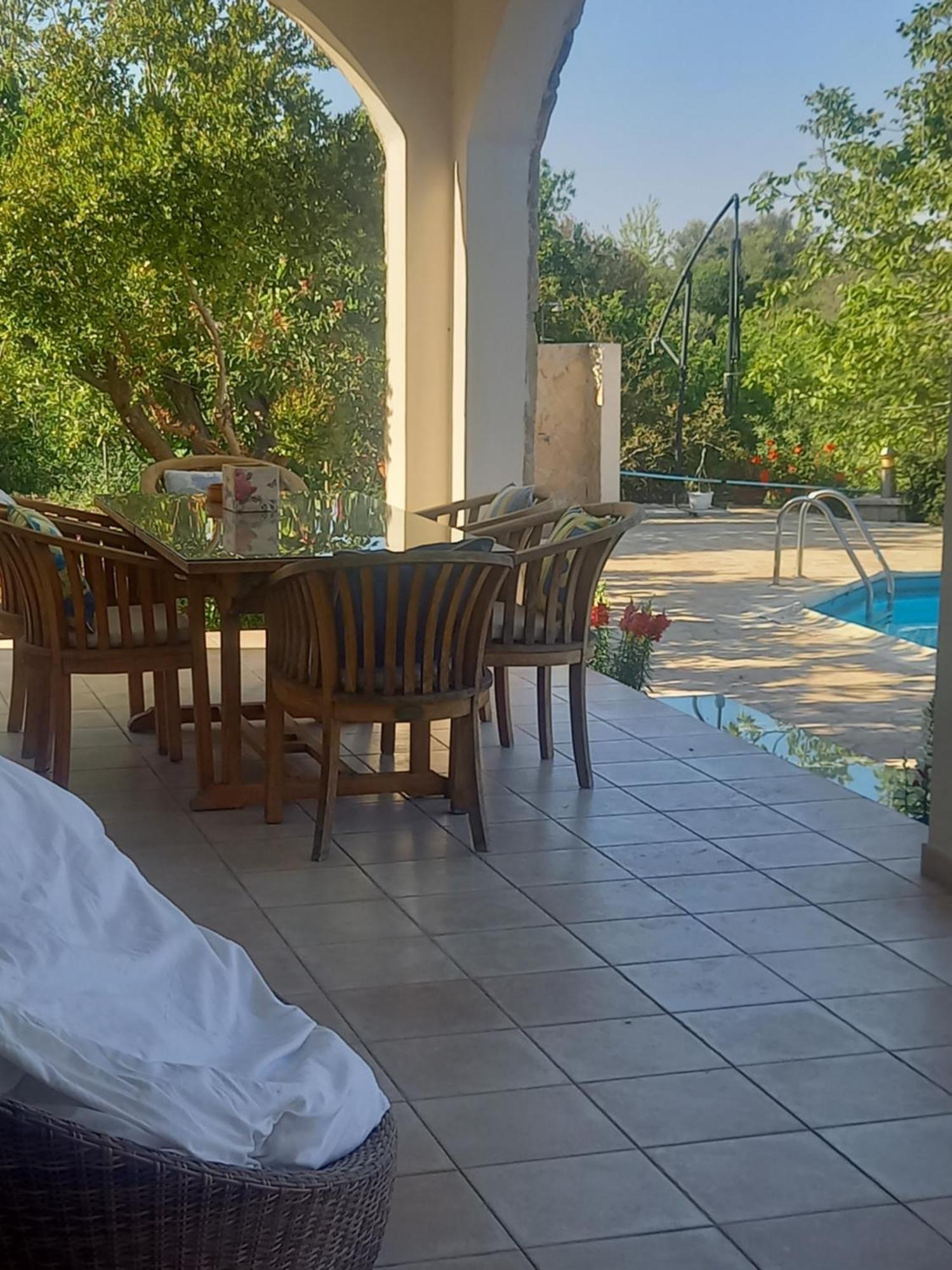 Villa Koumneni Pano Akourdalia Exteriör bild